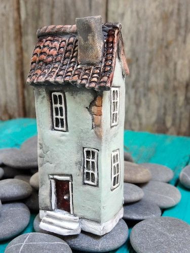 Stoneware Garden Ceramic House - Sunday 26th May and Monday 27th May 10-3pm  Mixed Ability