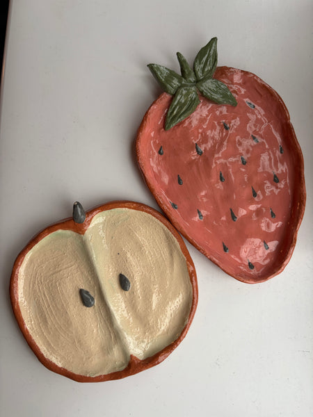 Meet & Make - Mixed Ability Pottery Club - First Friday of the month 6-8pm